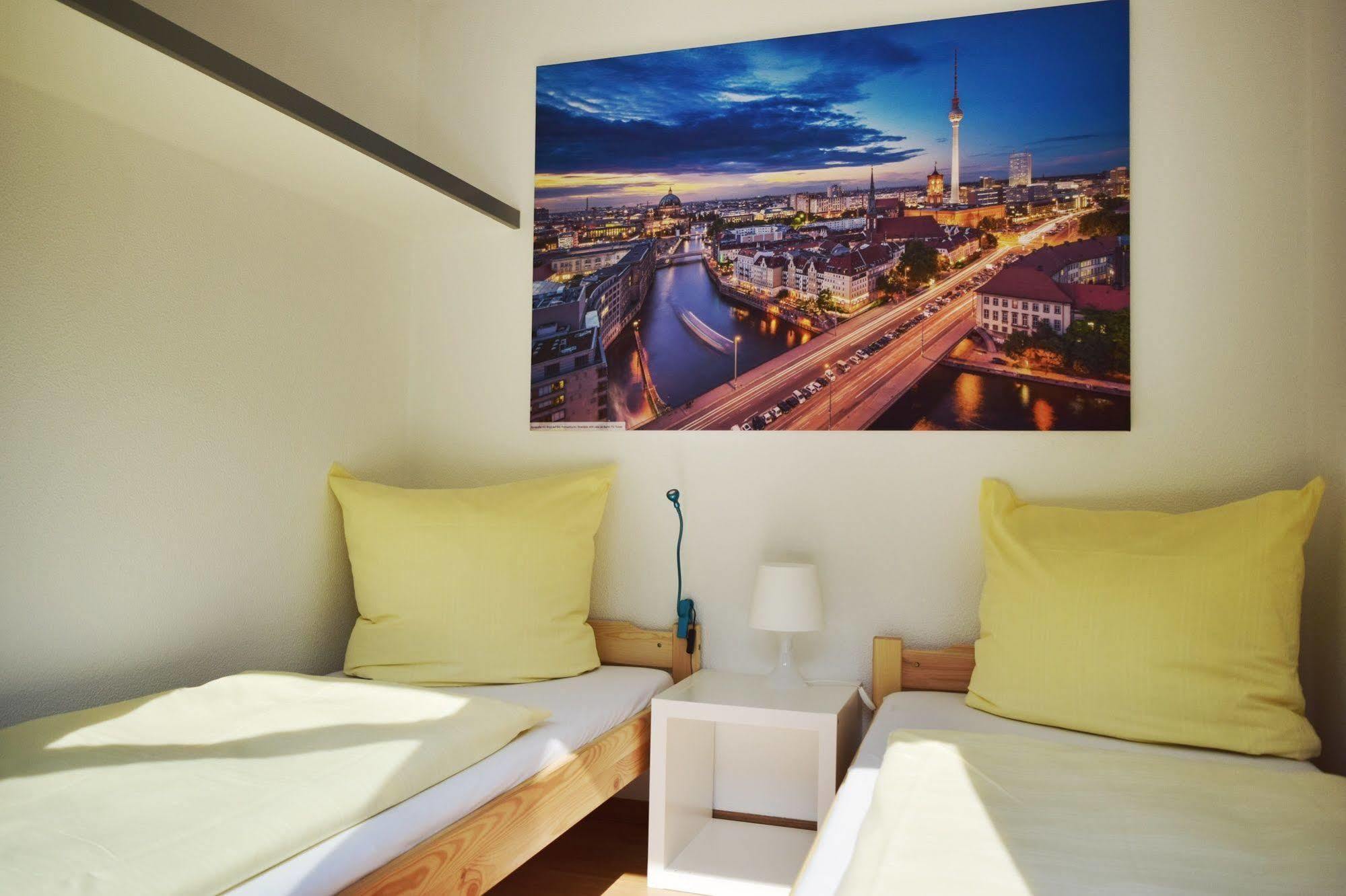Cube Lodges Berlin Mitte Dış mekan fotoğraf